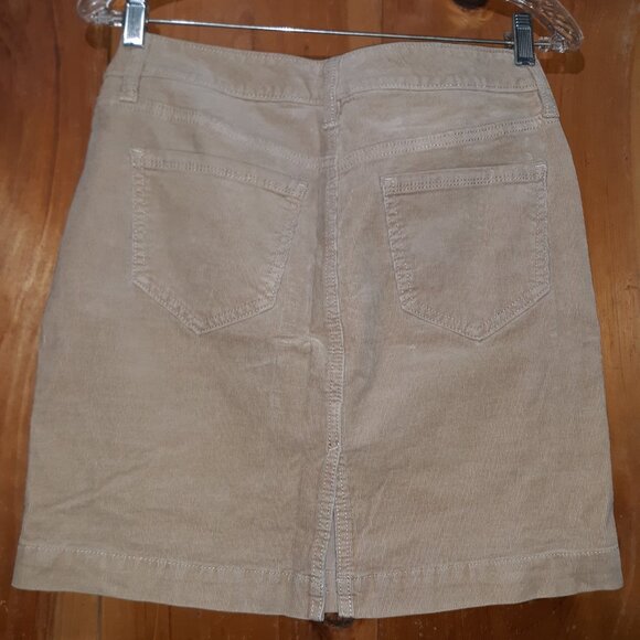 ((#330)) Old Navy - Picture 2 of 4